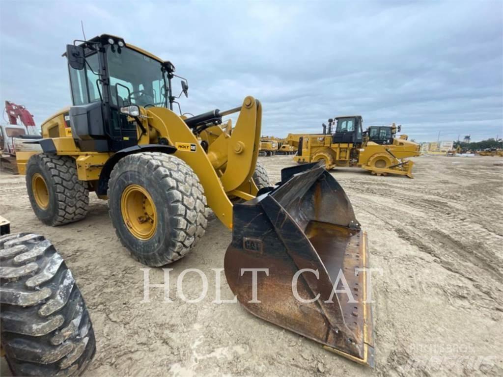 CAT 938M QC 輪胎式裝載機