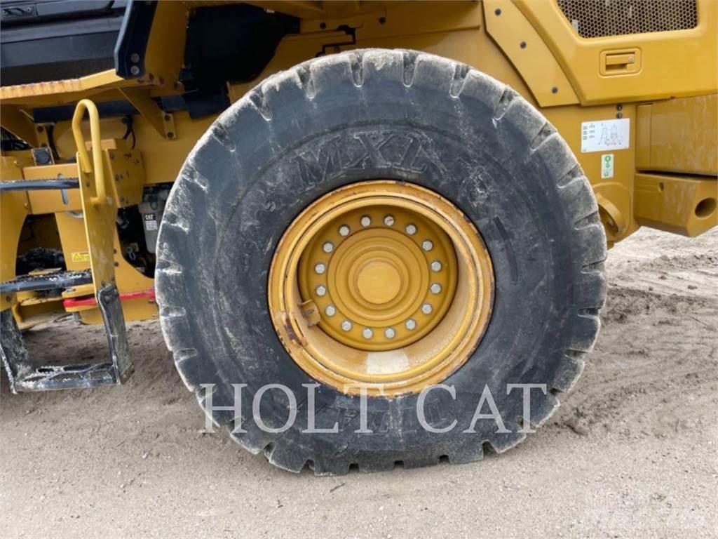CAT 938M QC 輪胎式裝載機