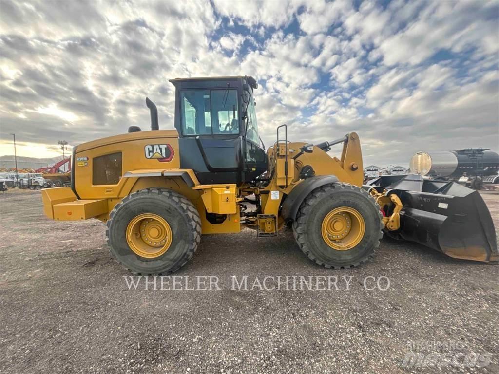 CAT 938M QC 輪胎式裝載機