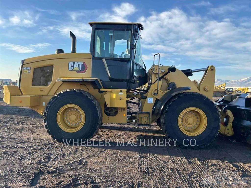 CAT 938M QC 輪胎式裝載機