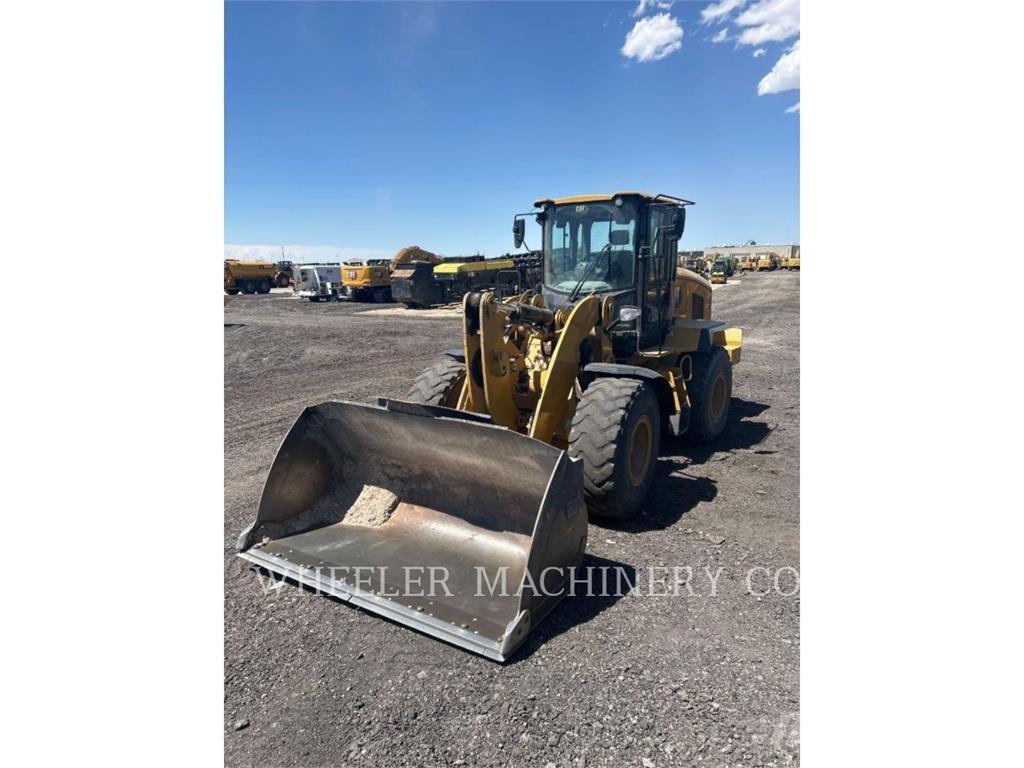 CAT 938M QC 輪胎式裝載機