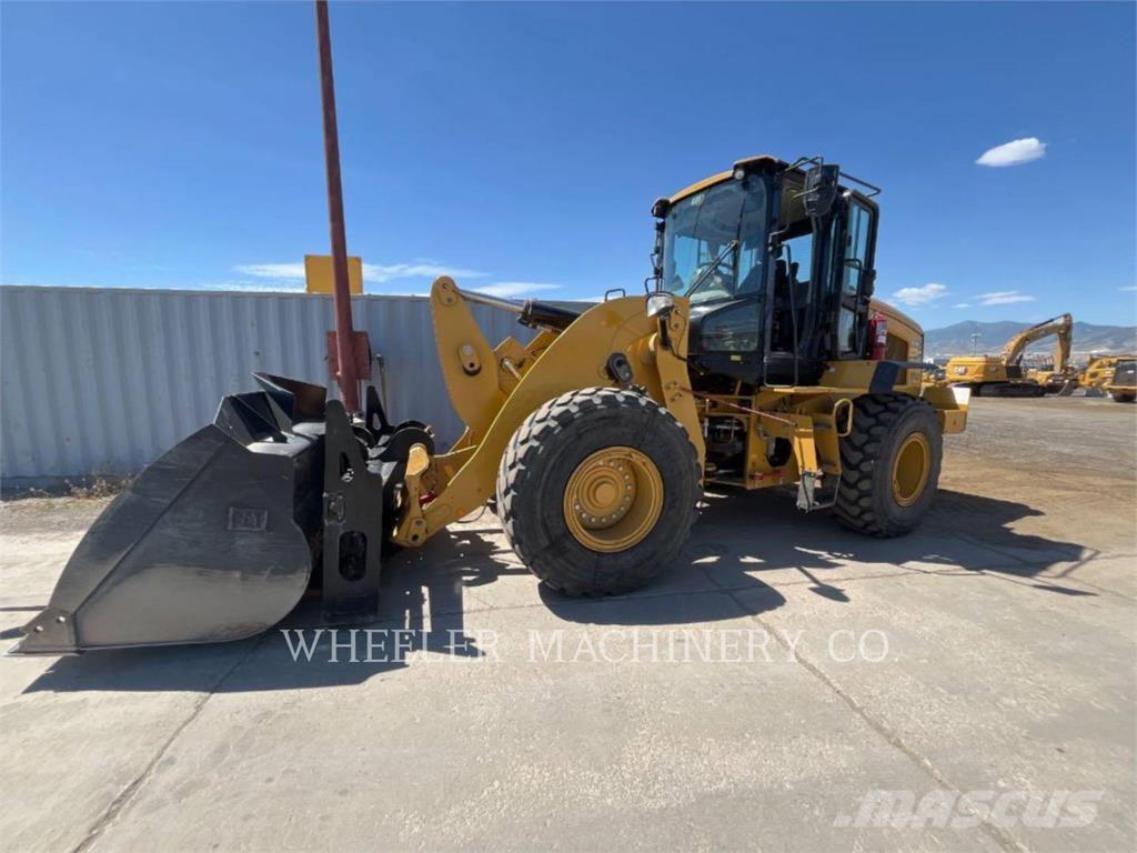 CAT 938M QC 輪胎式裝載機