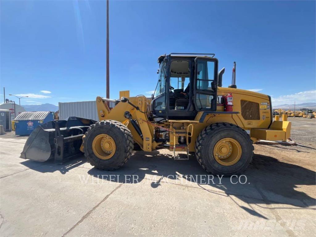 CAT 938M QC 輪胎式裝載機