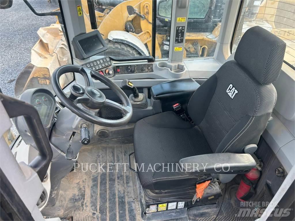 CAT 938M3V28QC 輪胎式裝載機
