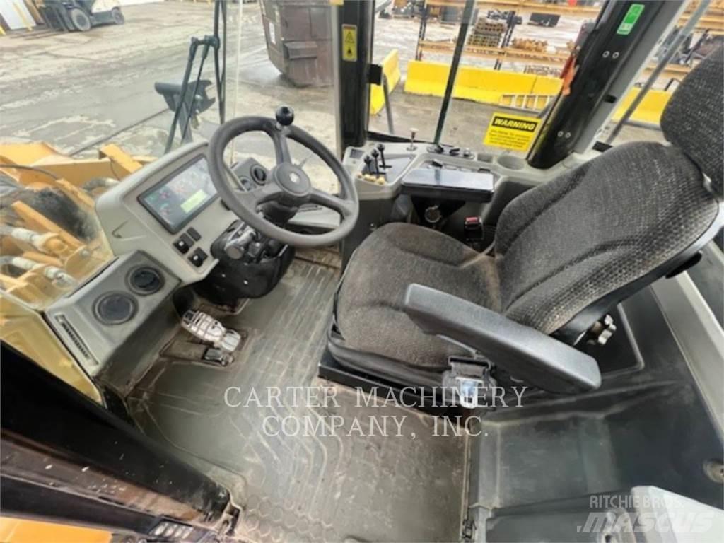 CAT 950 GC 輪胎式裝載機