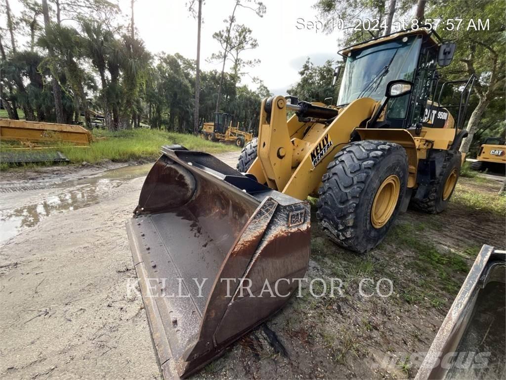 CAT 950 M 輪胎式裝載機