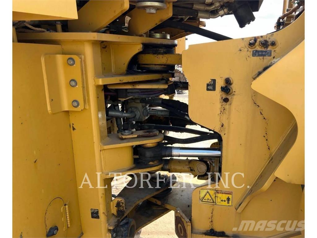 CAT 950GC 輪胎式裝載機