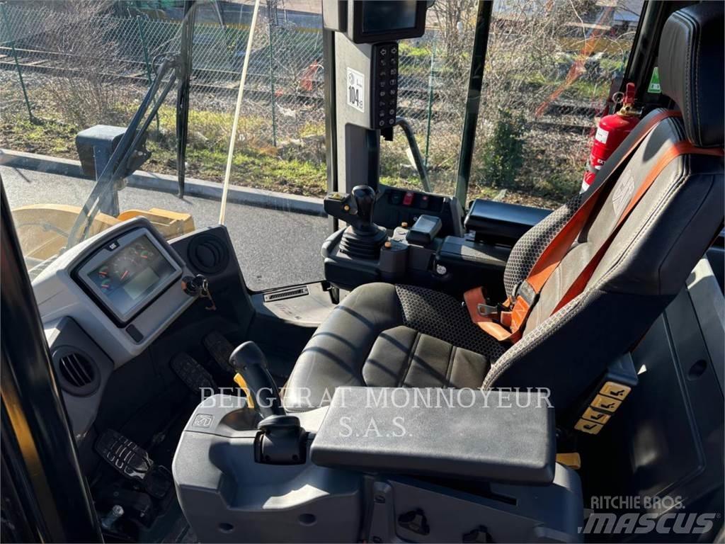 CAT 950M 輪胎式裝載機