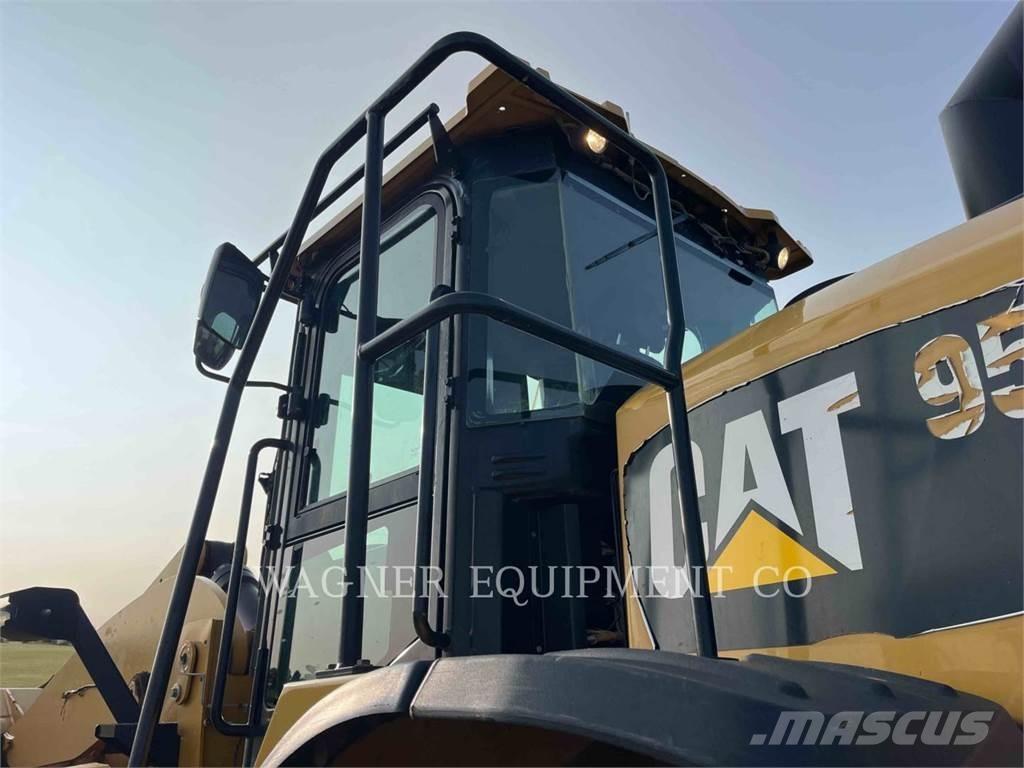 CAT 950M 輪胎式裝載機