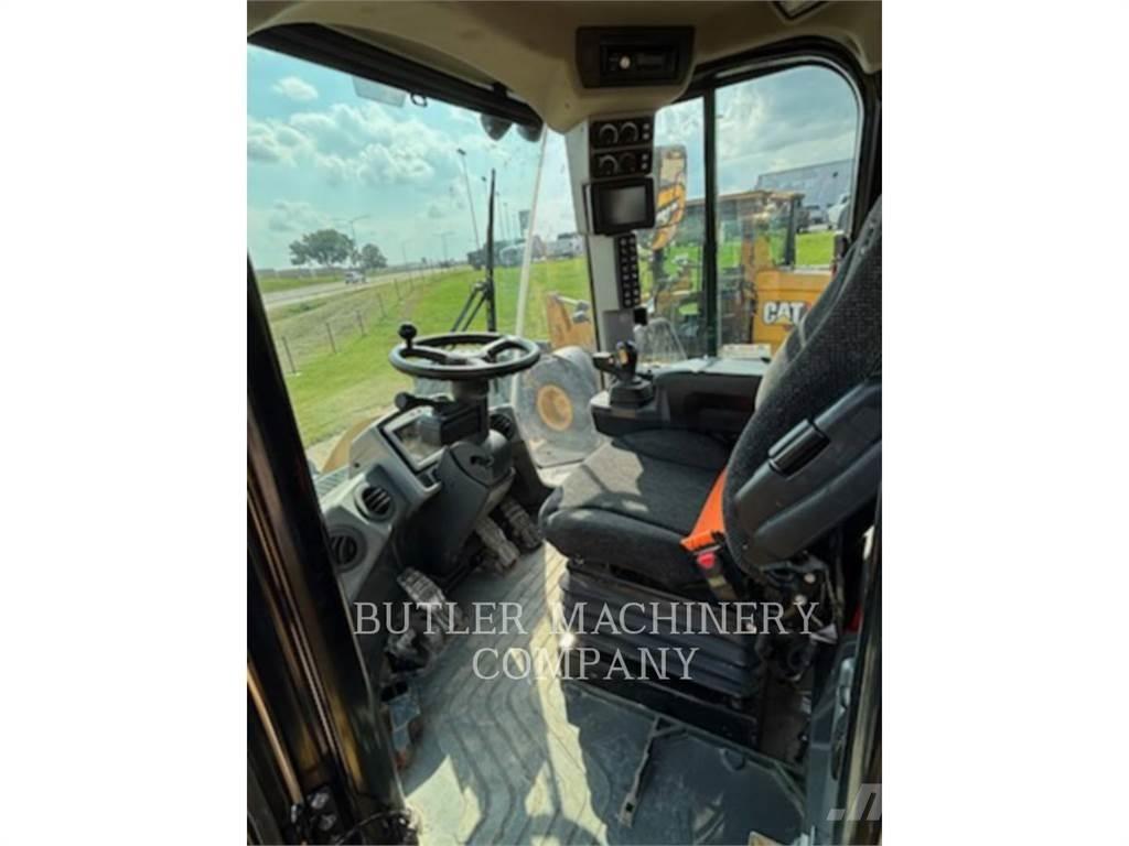 CAT 950M 輪胎式裝載機