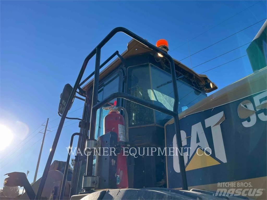 CAT 950M FC 輪胎式裝載機
