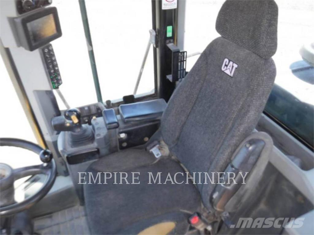 CAT 950M FC 輪胎式裝載機