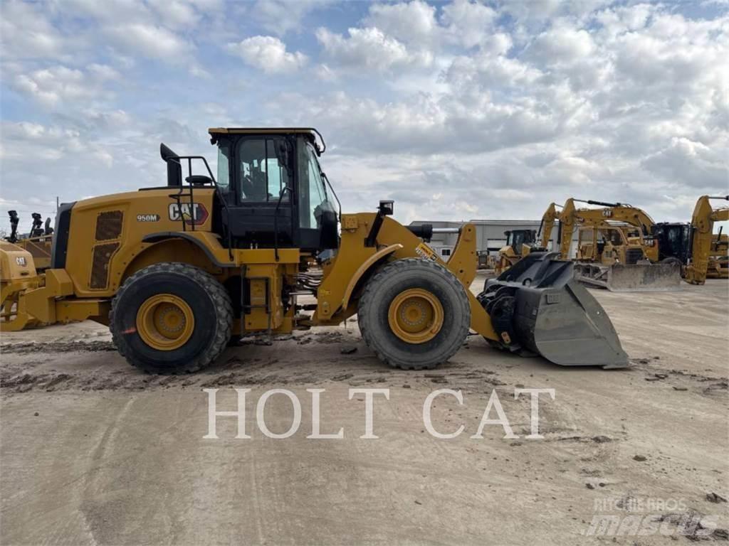 CAT 950M QC 輪胎式裝載機
