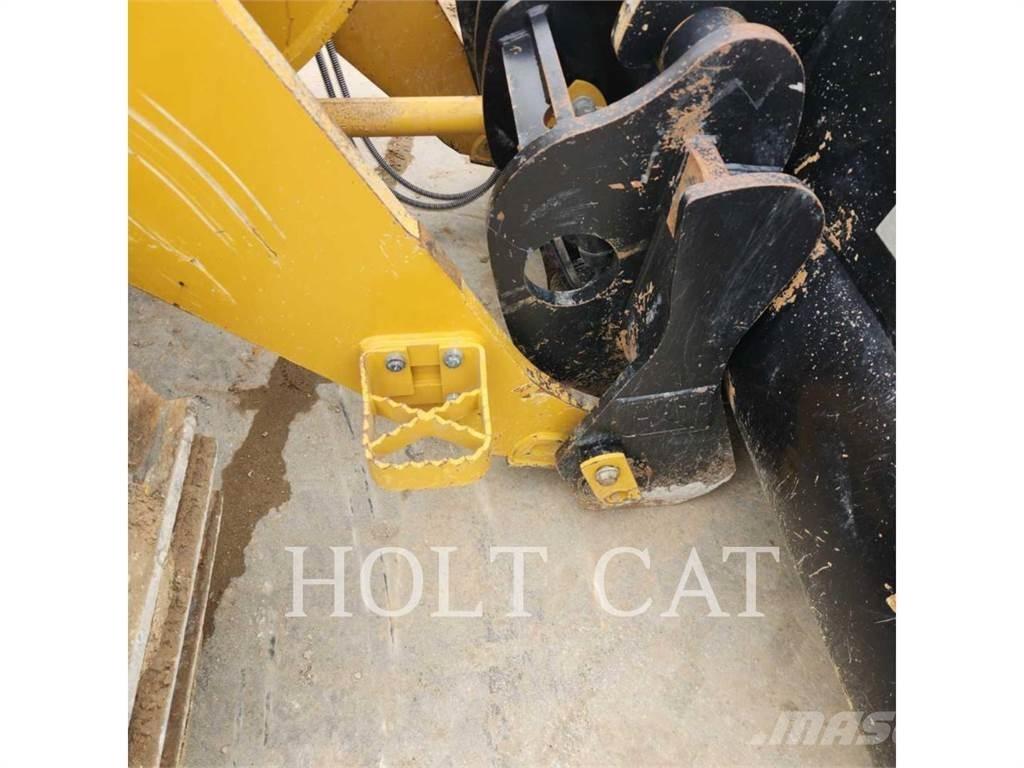 CAT 953 推土機