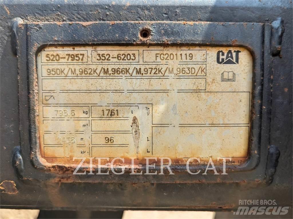 CAT 953KLGP 推土機