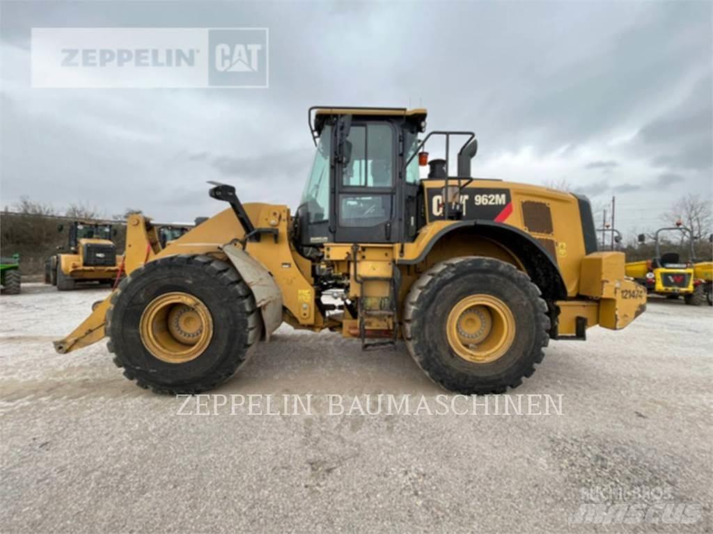CAT 962M 輪胎式裝載機