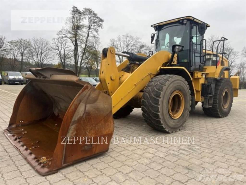 CAT 962M 輪胎式裝載機