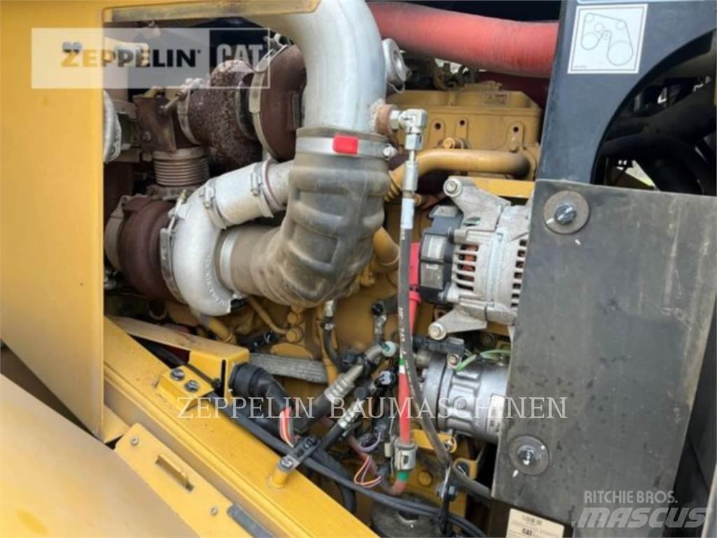 CAT 962M 輪胎式裝載機