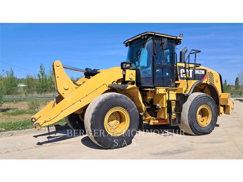 CAT 962M 輪胎式裝載機