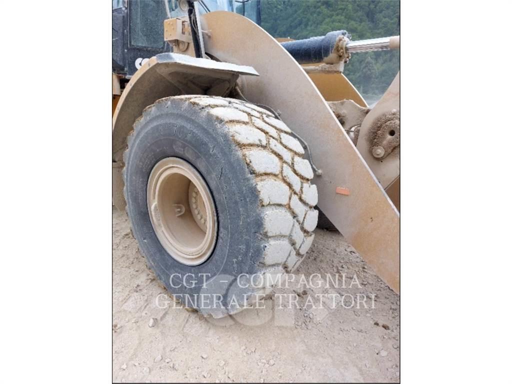 CAT 962M 輪胎式裝載機