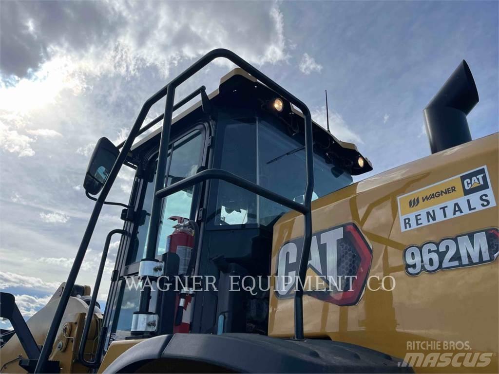 CAT 962M 輪胎式裝載機