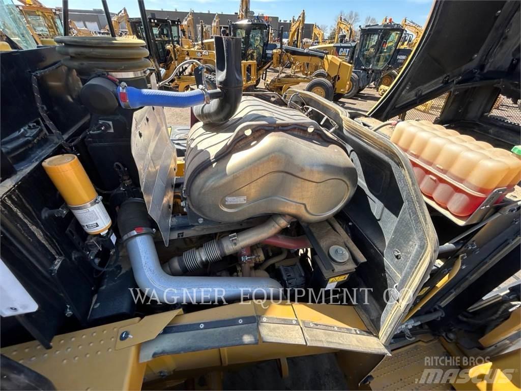 CAT 962M 輪胎式裝載機