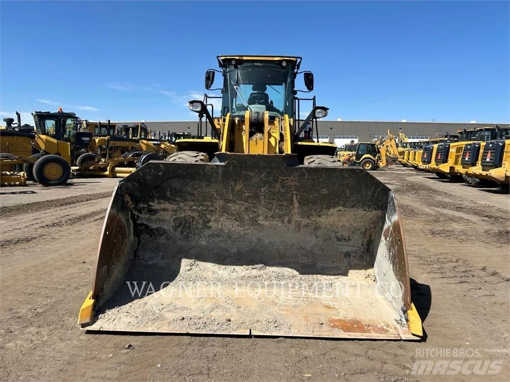 CAT 962M 輪胎式裝載機