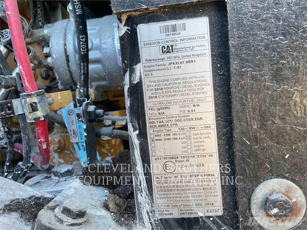 CAT 962M 輪胎式裝載機