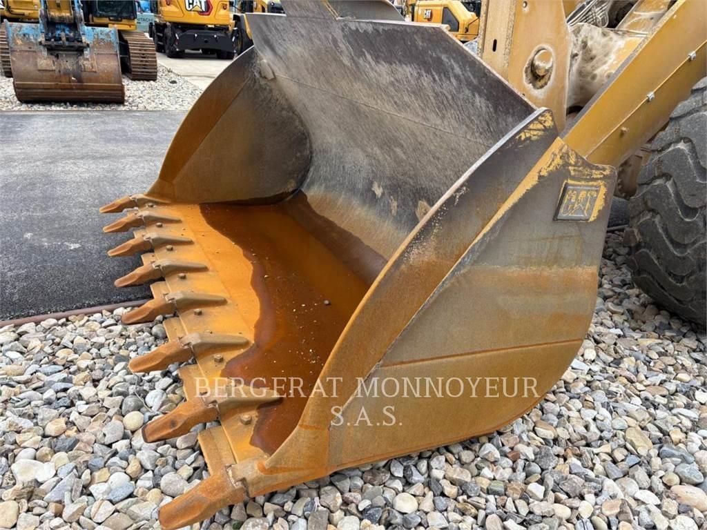 CAT 962M 輪胎式裝載機