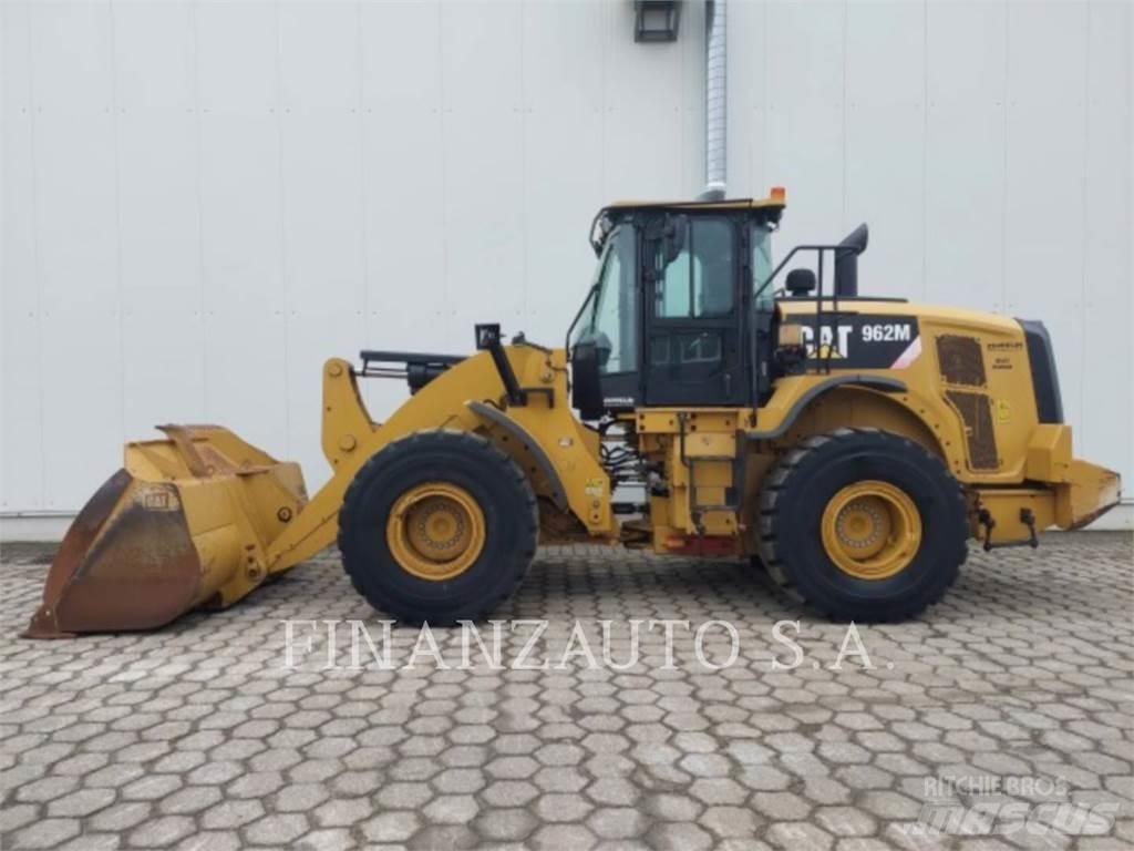 CAT 962M 輪胎式裝載機