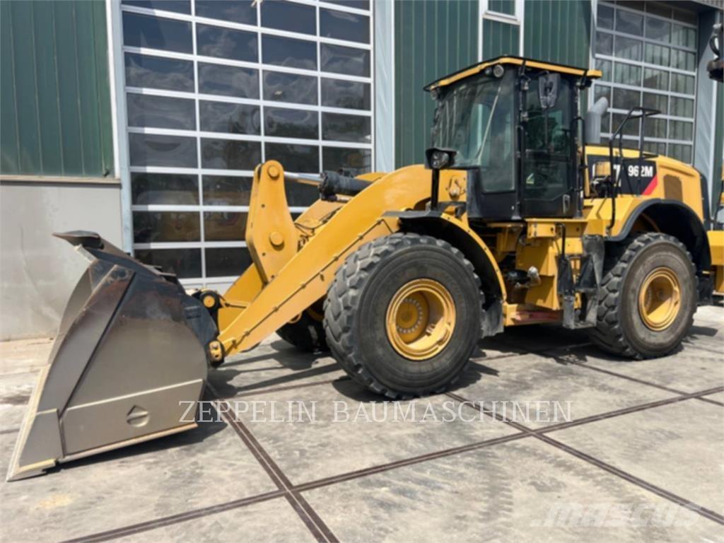 CAT 962M 輪胎式裝載機