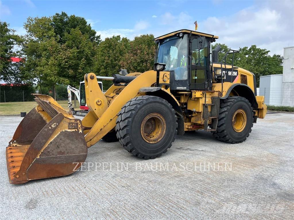CAT 962M 輪胎式裝載機
