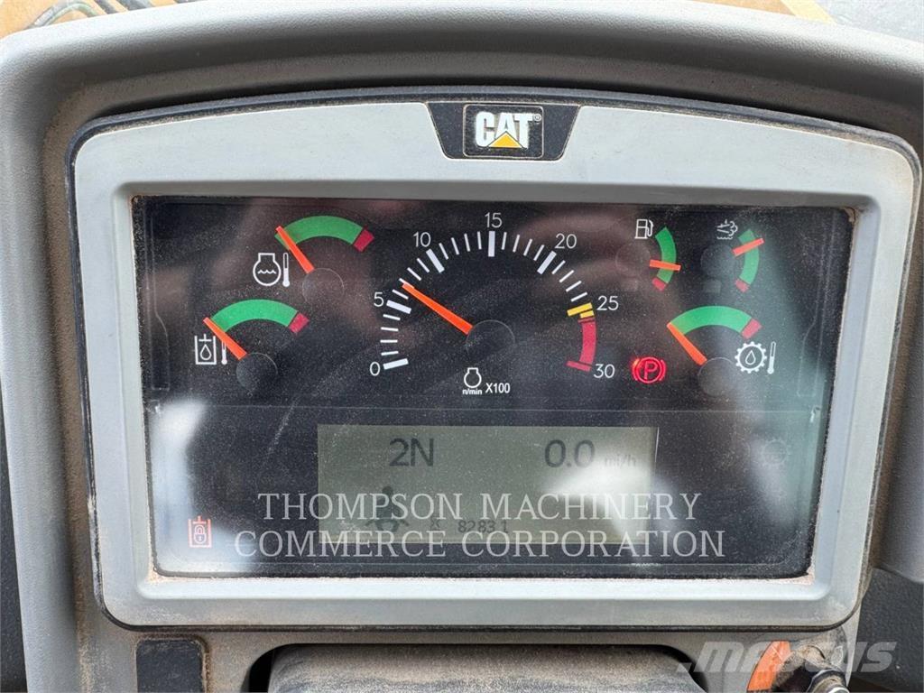 CAT 962M 輪胎式裝載機