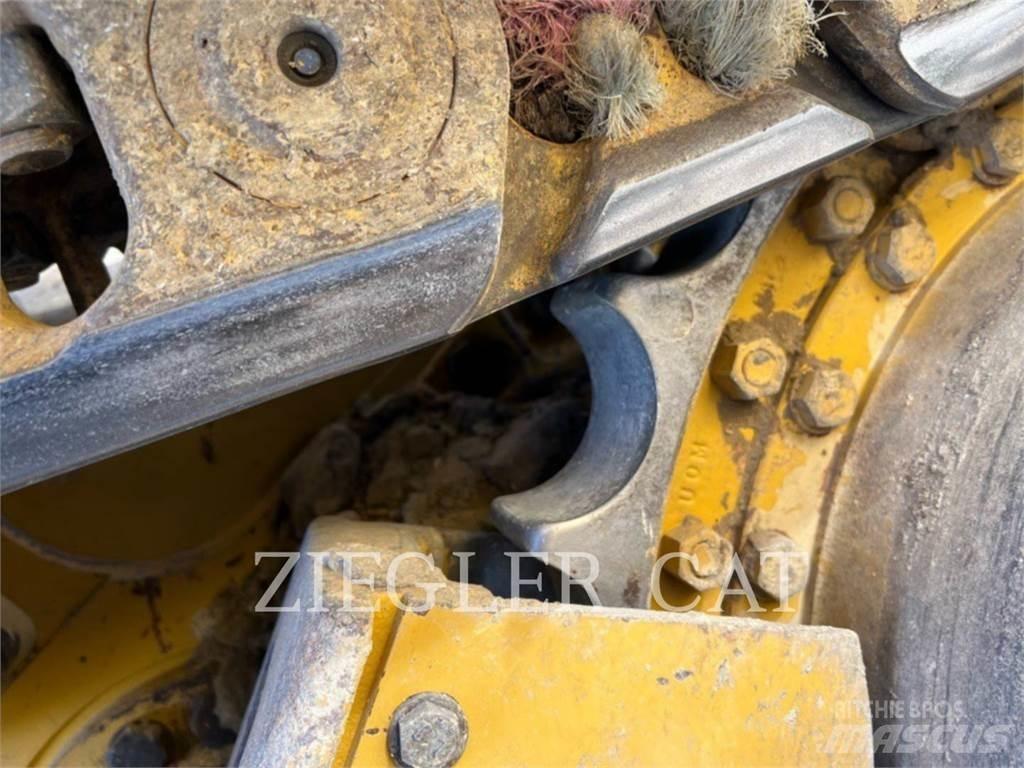 CAT 963K 推土機