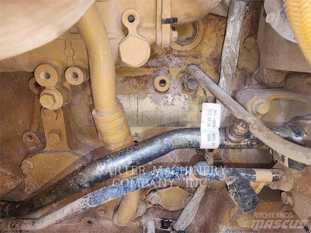 CAT 963K 推土機