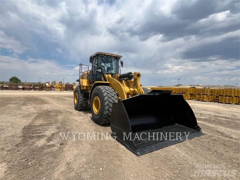 CAT 966 輪胎式裝載機