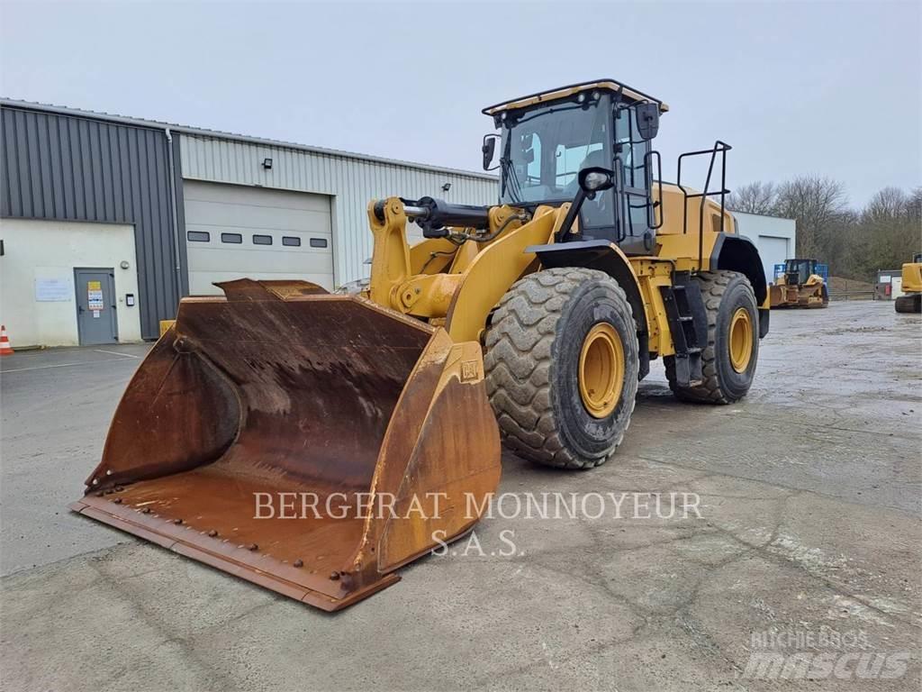 CAT 966 輪胎式裝載機