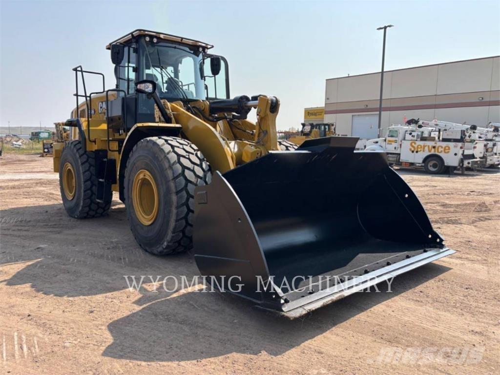 CAT 966 輪胎式裝載機