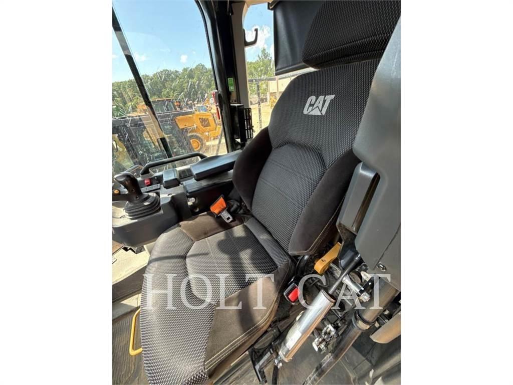 CAT 966 QC 輪胎式裝載機