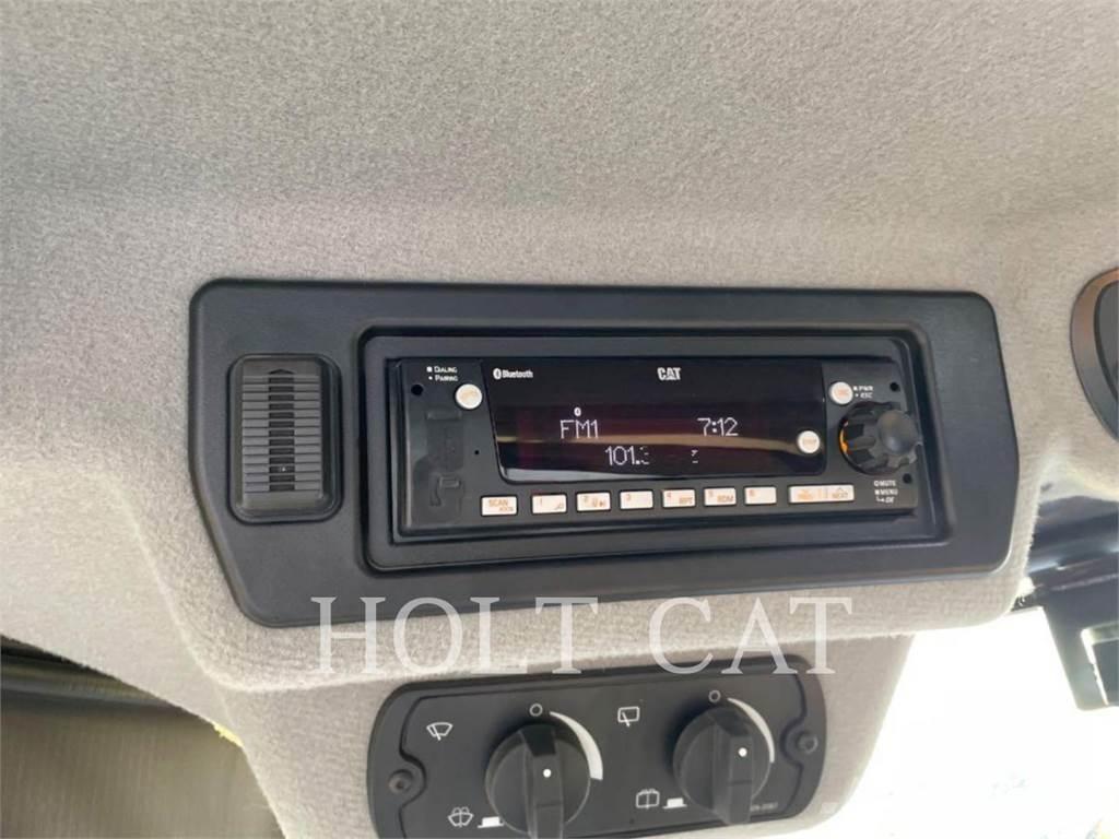 CAT 966 QC 輪胎式裝載機