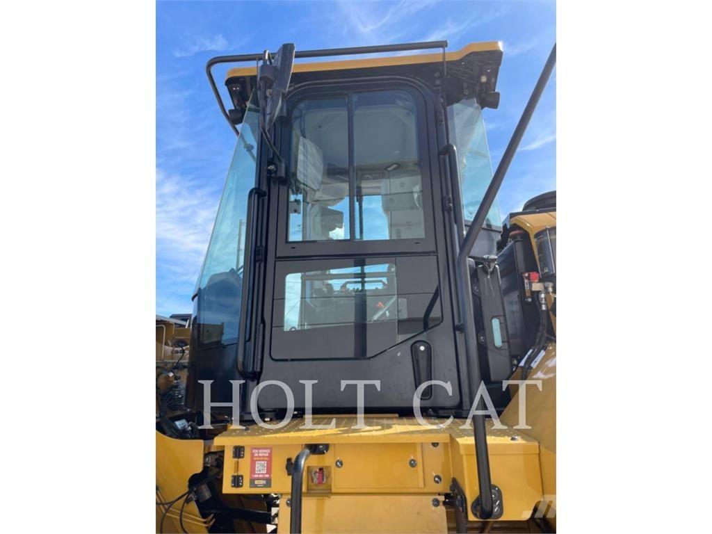 CAT 966 QC 輪胎式裝載機