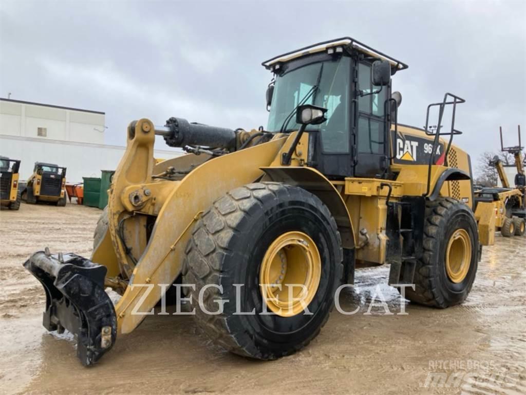 CAT 966K 輪胎式裝載機