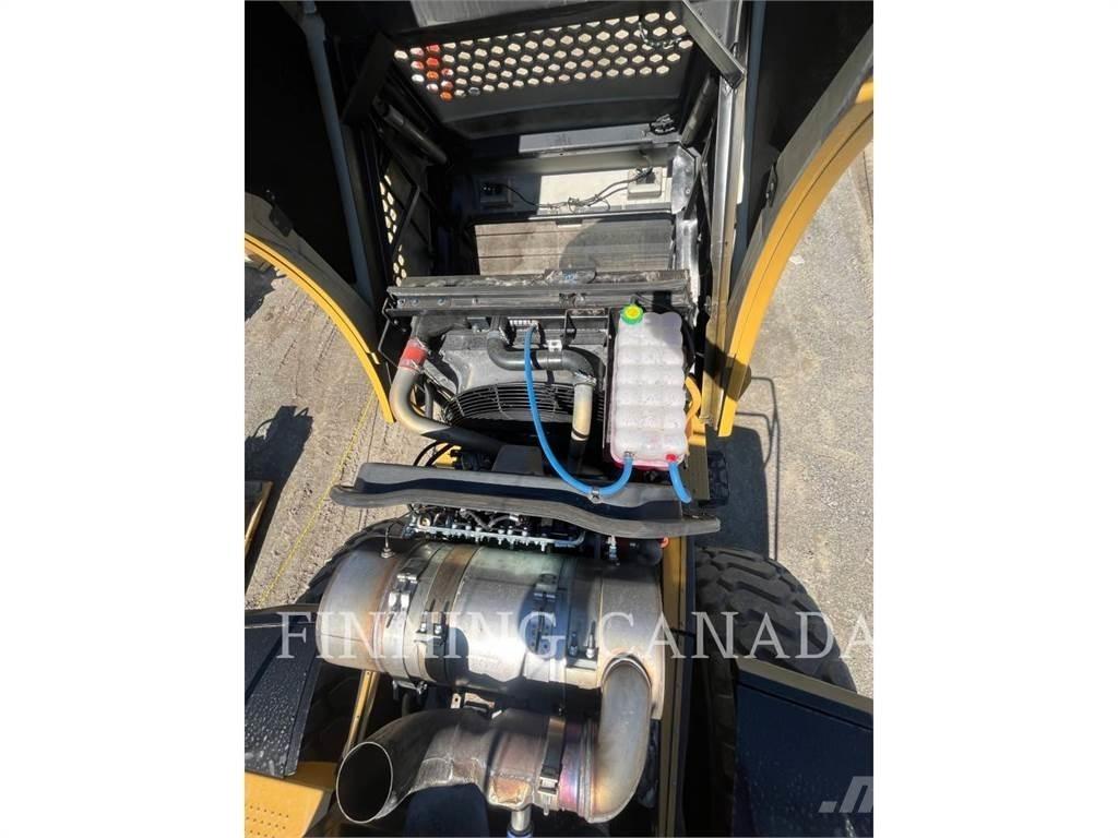 CAT 966K 輪胎式裝載機