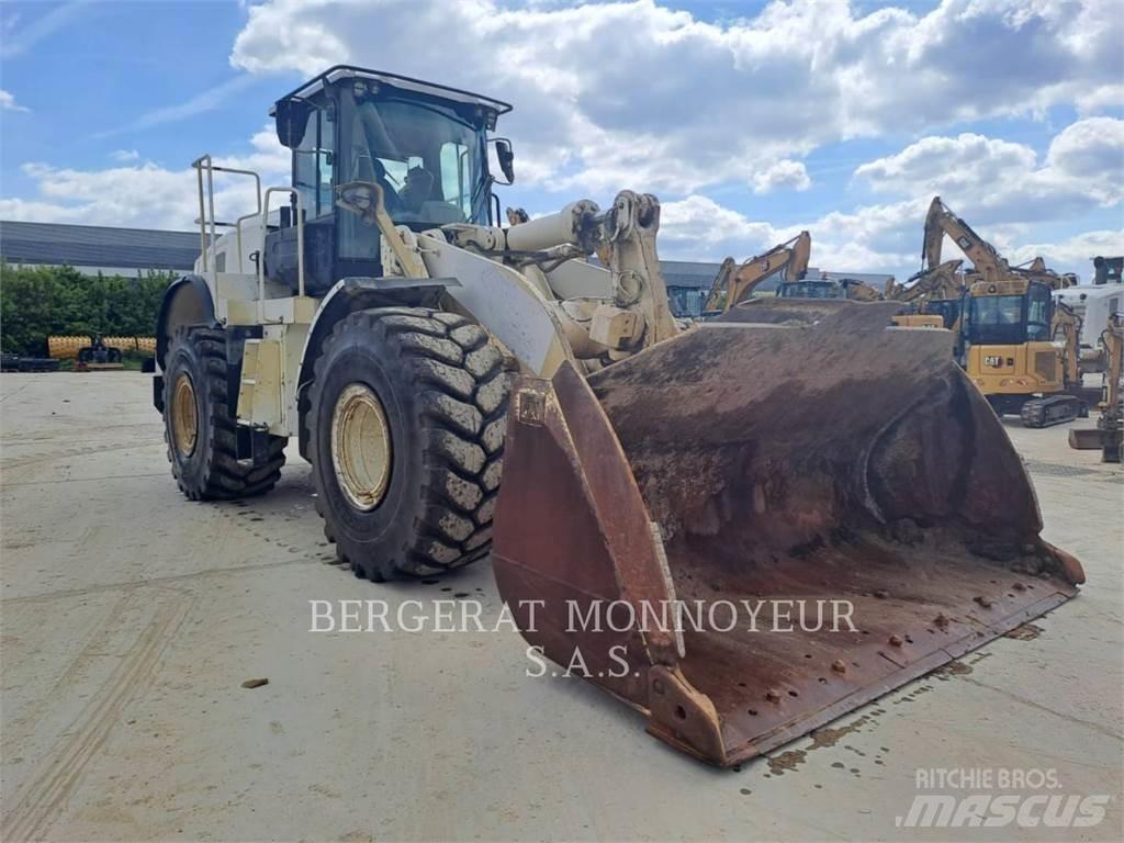 CAT 966M 輪胎式裝載機