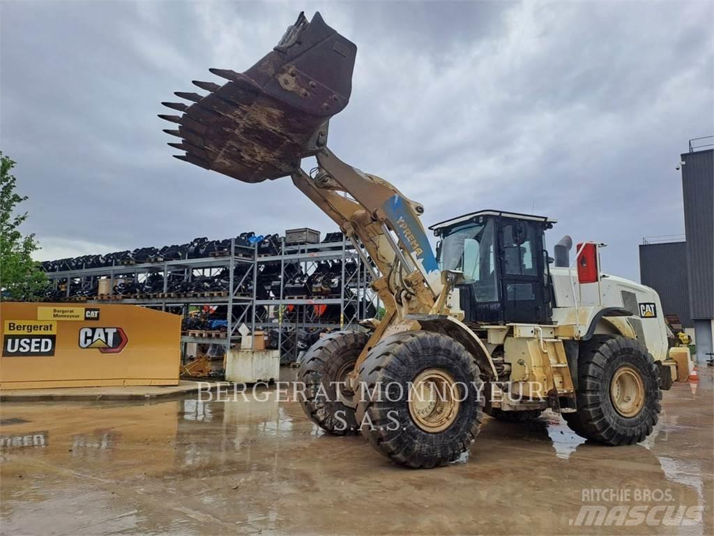 CAT 966M 輪胎式裝載機