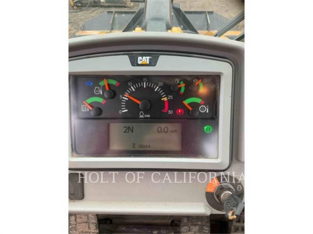 CAT 966M 輪胎式裝載機