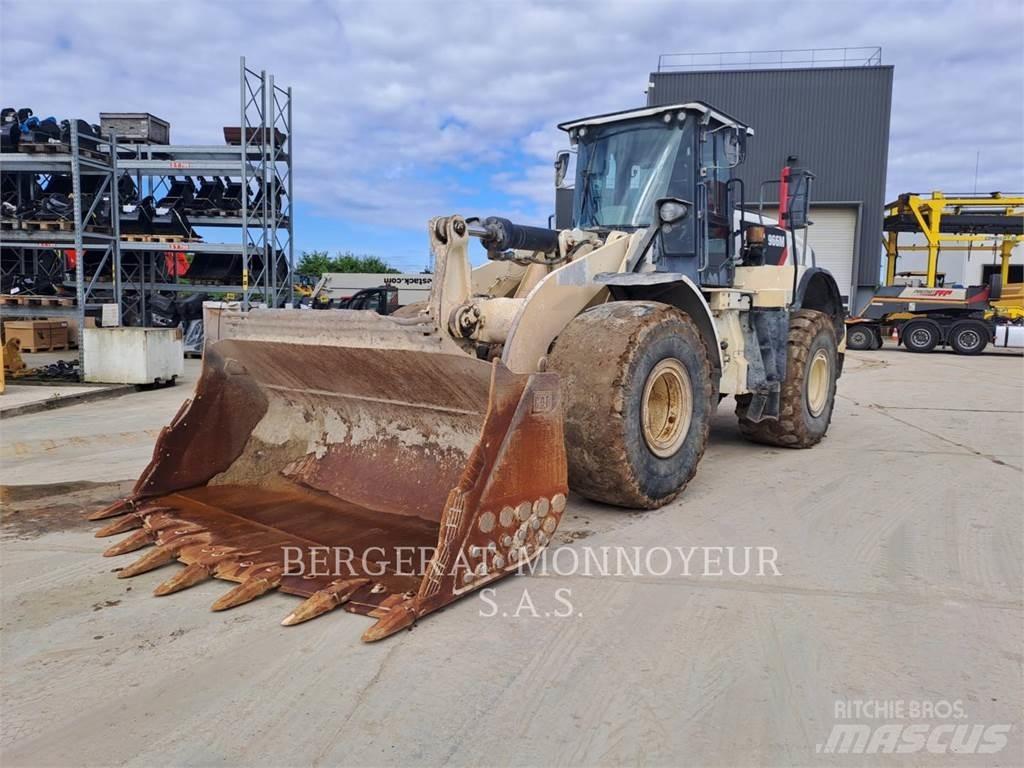 CAT 966M 輪胎式裝載機