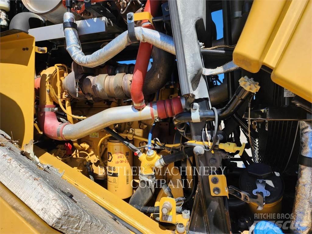 CAT 966M 輪胎式裝載機