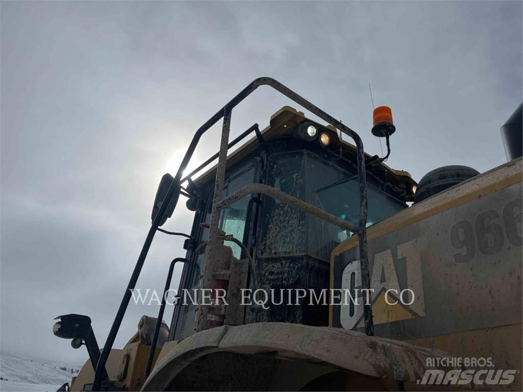 CAT 966M 輪胎式裝載機