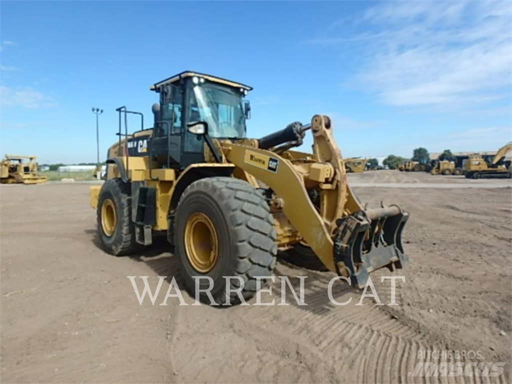 CAT 966M 輪胎式裝載機